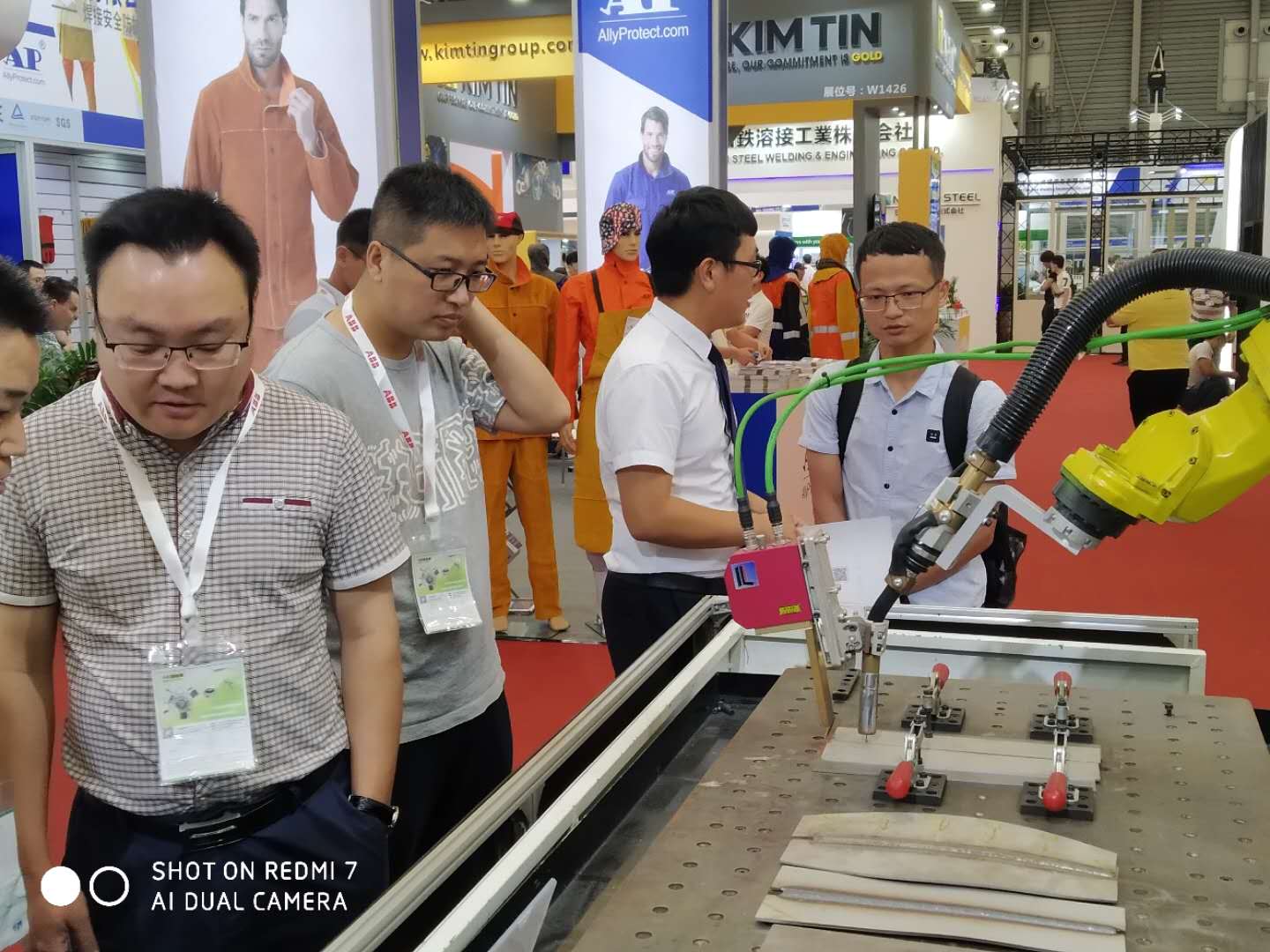 国产亚洲一区二区在线观看