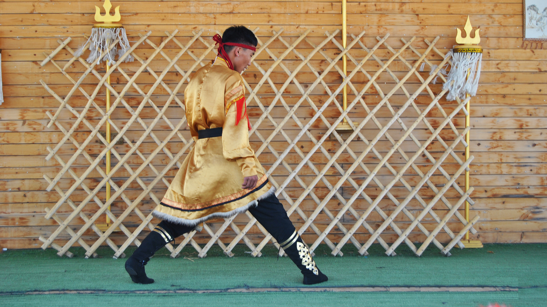 国产亚洲一区二区在线观看