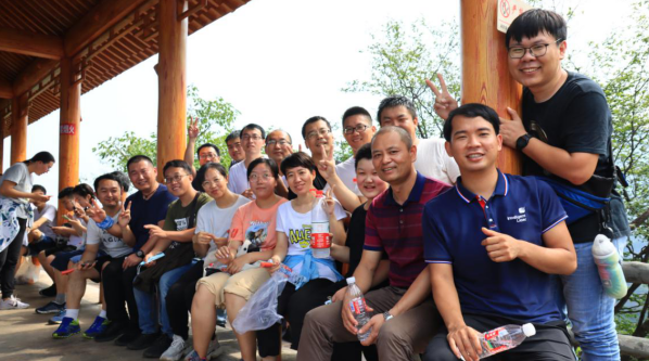 国产亚洲一区二区在线观看