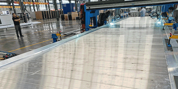 国产亚洲一区二区在线观看