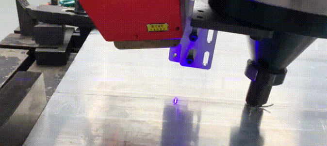 英莱焊缝跟踪系统，服务搅拌摩擦焊领域，助力智能制造！